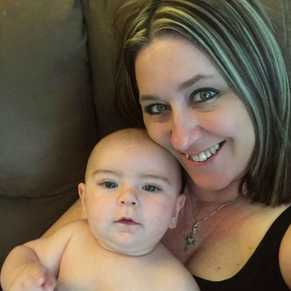 Meet your Posher, Stephanie - Picture 3 of 5